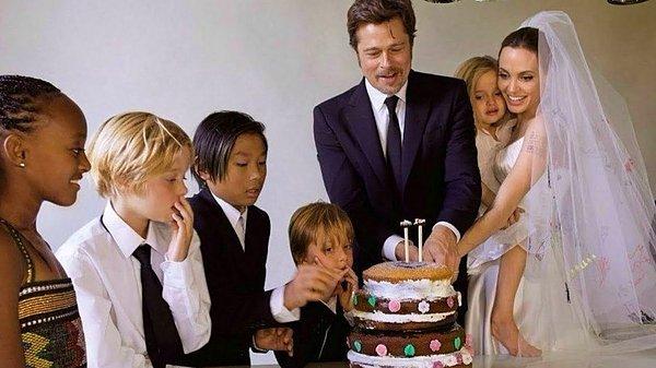 2014 yılında ise dünyaevine girme kararı alan Brad Pitt ve Angelina Jolie, Fransa'da sade bir düğün yapmıştı.