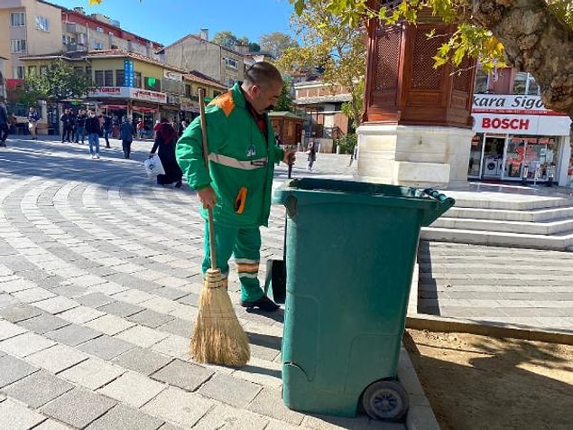 Çanta sahibi 200 TL ödül verdi