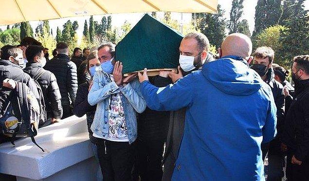 Bugün de Karacaahmet Camii'nde kılınan cenaze namazından sonra Beykoz Cumhuriyet Köyü Mezarlığı'na defnedildi.