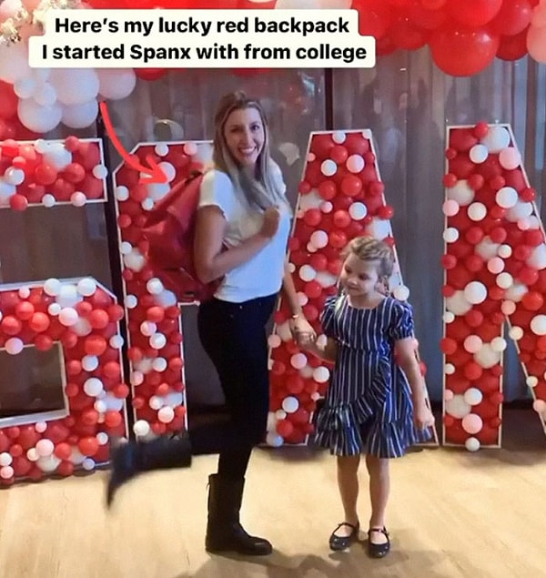 Блейкли объявила о сделке своим сотрудникам на вечеринке