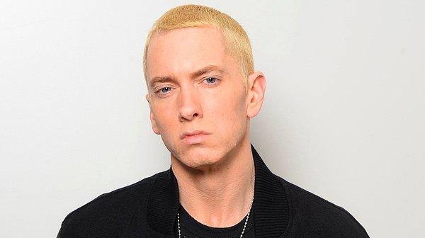 5. Rap müziğin efsanesi Eminem'in tam 15 adet Grammy ödülü bulunuyor!