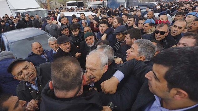 Videoda, "11 yıllık mağlubiyetlerden hiçbir ders çıkarmayan" ifadesinin yer aldığı bölümde saldırı anı verildi. Videonun sonunda ise "Millete hesap verecekti" denildi.