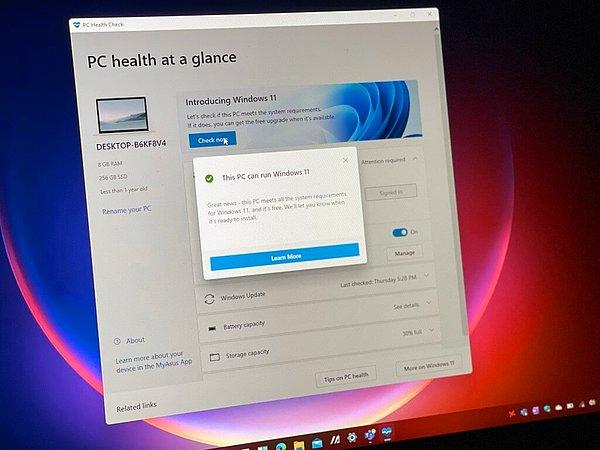 PC Health Check, işletim sistemini Windows 11'e yükselip yükselemeyeceğini analiz ediyor.