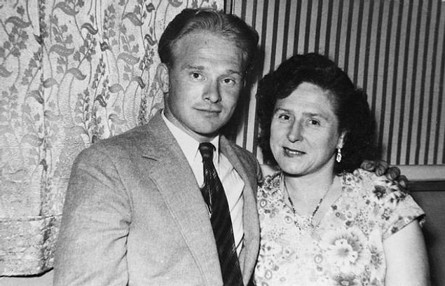 1957 ve 1971 arasında, Paisnel, İngiltere ve Fransa arasındaki Kanal Adaları'nın bir parçası olan uzak Jersey adasında yaşayan 13'ten fazla kişiyi takip etti, tecavüz etti ve sodomize etti.