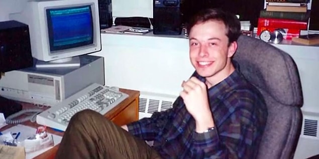 Dünyanın en zengin insanı olma yarışında rakibi Jeff Bezos'u sollayan Elon Musk, bildiğiniz üzere şu an dünyanın en zengin insanı.