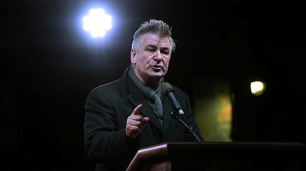 Alec Baldwin Kimdir?