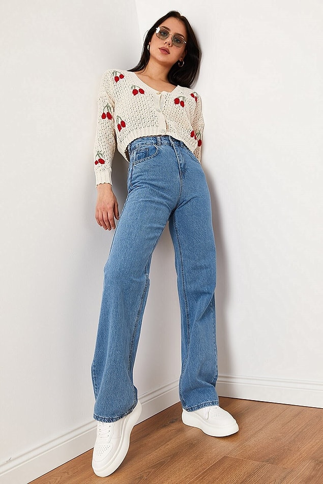 4. İyi bir bol paça mom jeans için; 👇