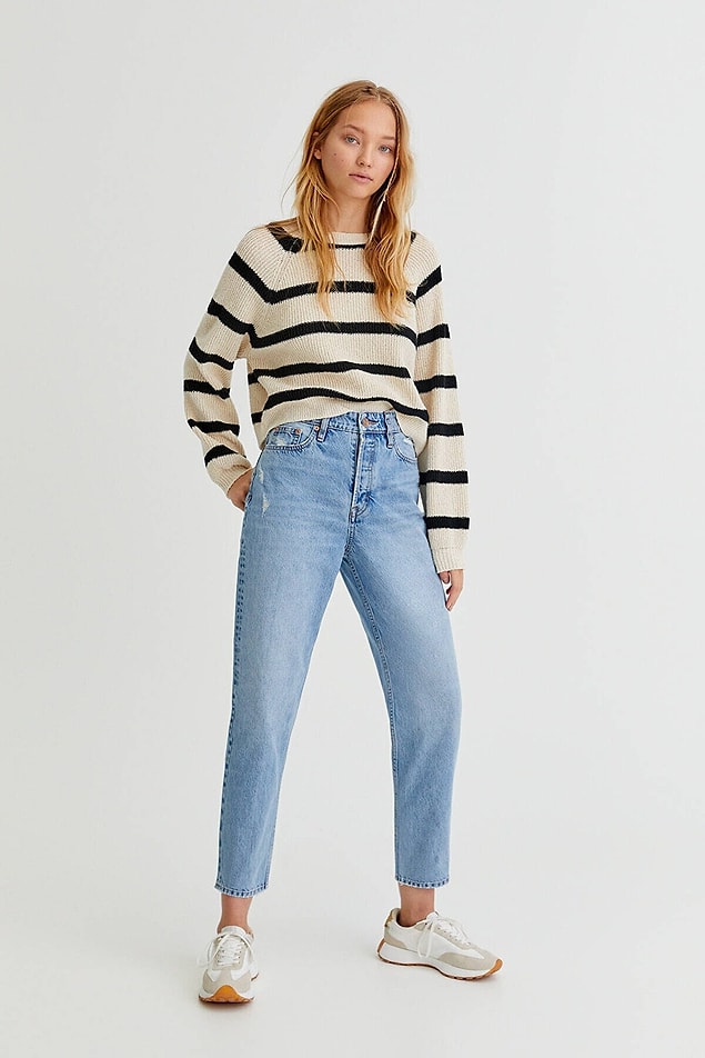 5. Mom jeans ve çizgili uyumu göz ardı edilemez!