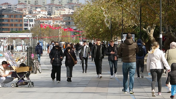 "İnsanlar aşıdan uzaklaşıyor"