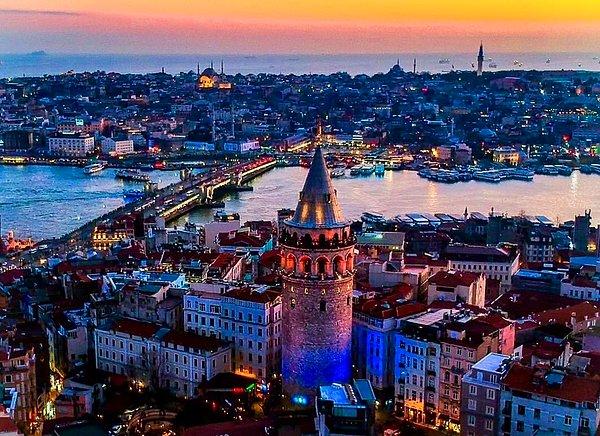 Sanat dolu ve kibar: İstanbul!