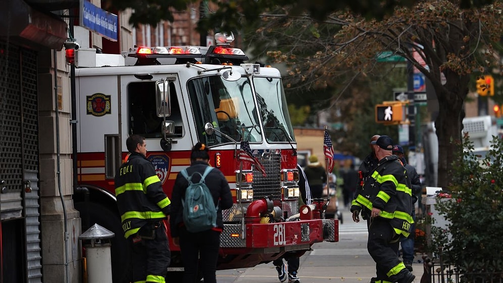 Çalışanlara Korona Aşısı Yaptırma Zorunluluğu Getirildi: New York'ta 2 Bin İtfaiyeci Sağlık İznine Çıktı