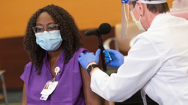 26 bin şehir çalışanı aşı yaptırmadı