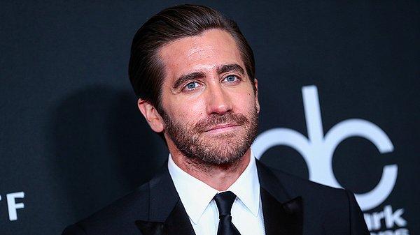 13. Jake Gyllenhaal, iki yıla kadar felsefe bölümünde okumuş ancak oyunculu kariyerine odaklanmak için bunu yarıda bırakmış.