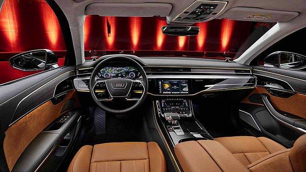 Yolcuların yanı sıra sürücü için de yeni imkanlar geliştiren Audi, araç ve yol ile ilgili her detayı barındıran bir hayalet ekrana sahip.