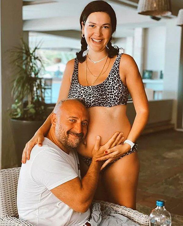5. Halit Ergenç ve Bergüzar Korel, üçüncü bebekleri Leyla'yı kucaklarına aldı!