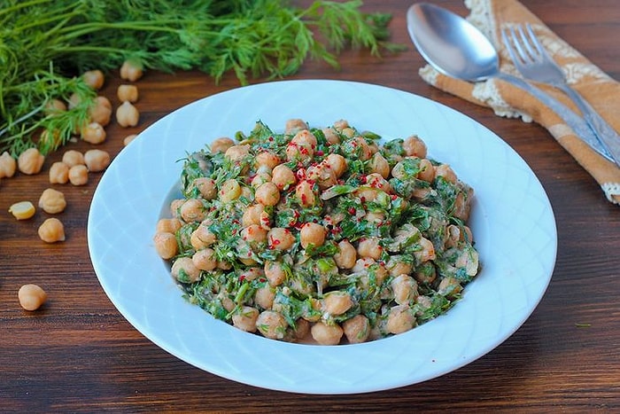 Tahinli Nohut Salatası Nasıl Yapılır? İşte Tahinli Nohut Salatası Tarifi...