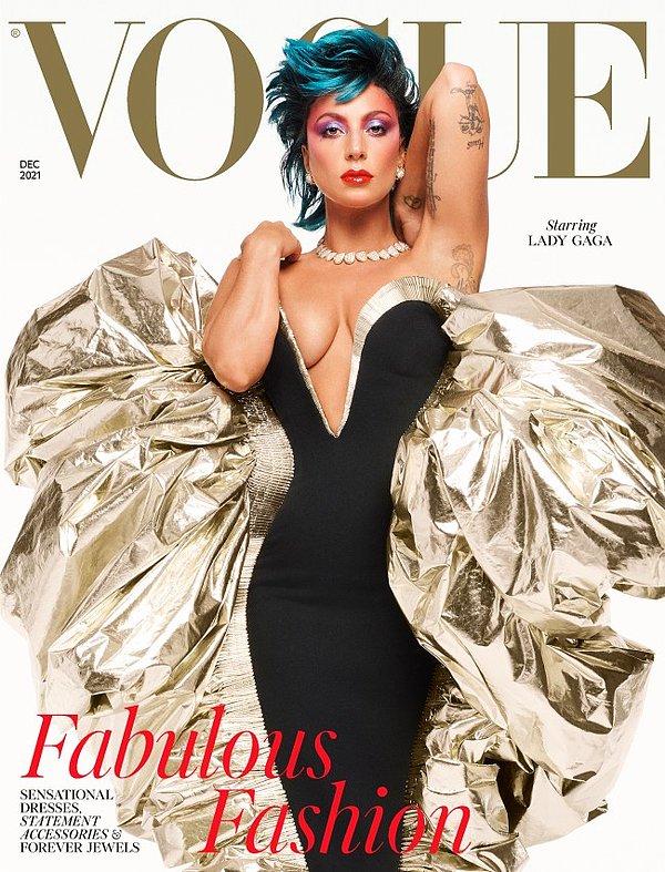 Gelelim Gaga'nın bu göz alıcı Vogue sayısına! İngiliz Vogue dergisinin kasım ayı sayısına konuk olan Lady Gaga, çırılçıplak bir şekilde objektif karşısına geçti.