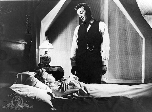 22. The Night of the Hunter (1955)