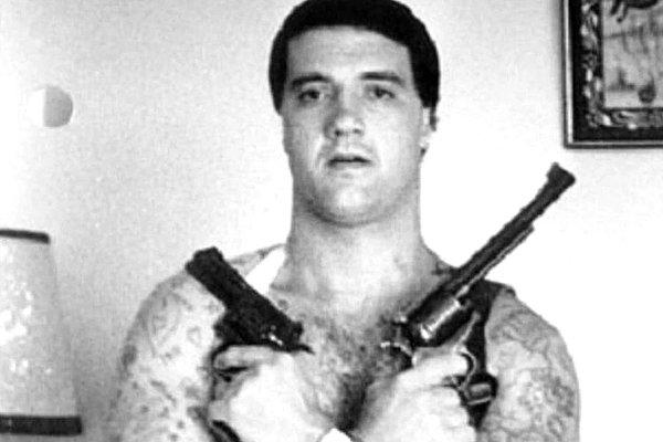 17. "Mark Brandon Read, Avustralya'da ünlü bir katildi, ancak sadece uyuşturucu tacirlerini ve kendisinin hayatına kasteden kişileri hedef aldı."