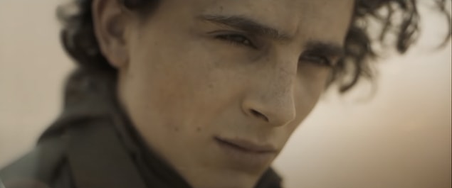 25. Paul Bene Gesserit kehanetinden o kadar çok etkileniyor ki Jessica'yı kırbaçlatıyor.