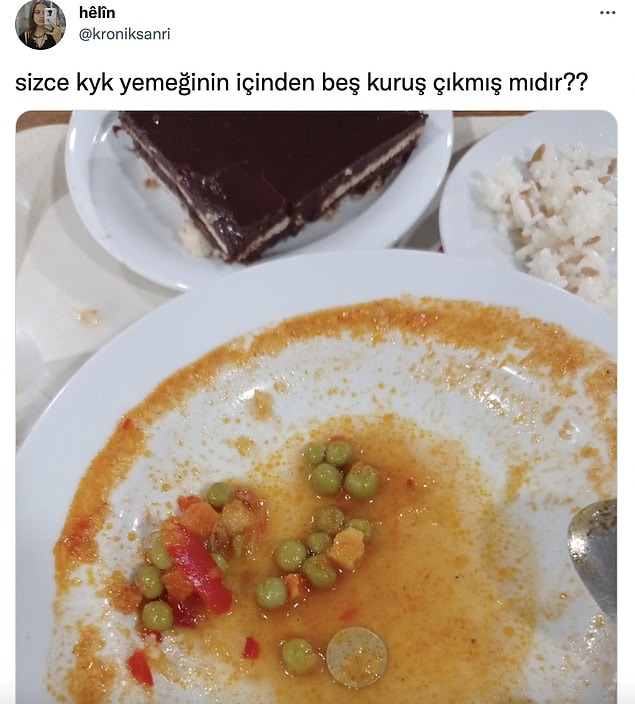 Twitter'dan @kroniksanri isimli kullanıcı yemeğinden 5 kuruş çıktığını iddia etti.