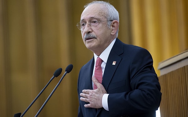 "CHP lideri Kemal Kılıçdaroğlu’nun bürokratlara yönelik mesajında “…siz Erdoğan ailesinin değil, bu devletin şerefli memurlarısınız. Size kanun dışı her ne yaptırılıyorsa durun" şeklindeki sözlerini nasıl karşılıyorsunuz?"