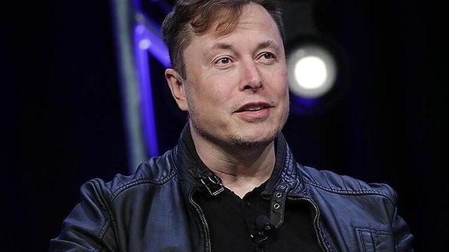 PayPal, SpaceX, Tesla Motors ve SolarCity dahil olmak üzere birçok markanın hisse sahibi Elon Musk, dünyanın en zengin iş insanları arasında yer alıyor biliyorsunuz ki...