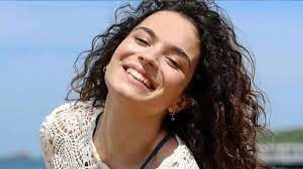 Güzel Oyuncu Aslı Bekiroğlu Hakkında Çıkan Haberleri Yalanladı