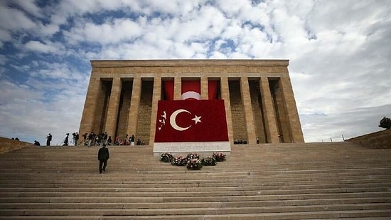 10 Kasım Resmi Tatil mi? Çarşamba Günü Tatil mi? 10 Kasım 2021 Okullar ve Bankalar Açık mı?