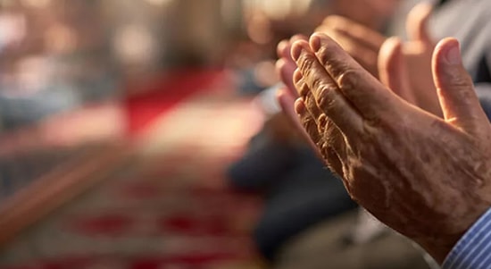 İnşirah Suresi Neden Okunur? İnşirah Suresinin Okunuşu ve Türkçe Anlamı