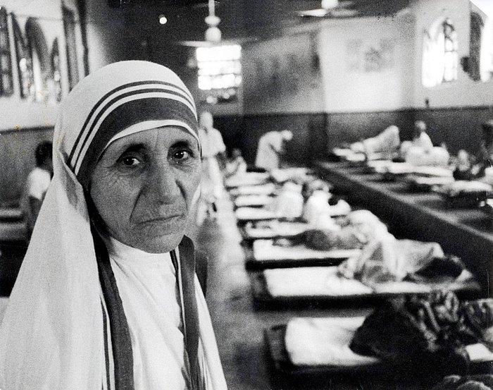 Rahibe Teresa Kimdir? Rahibe Teresa'nın Hayatı ve Ölümü...