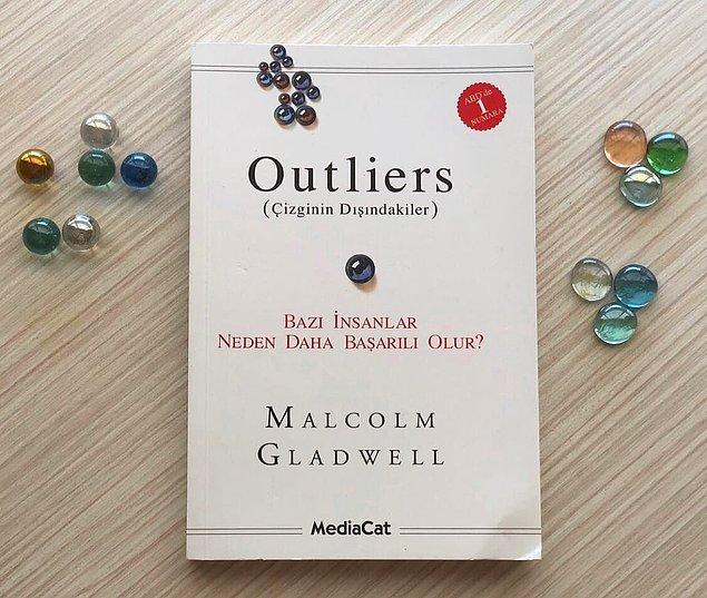 8. Outliers (Çizginin Dışındakiler) - Malcolm Gladwell