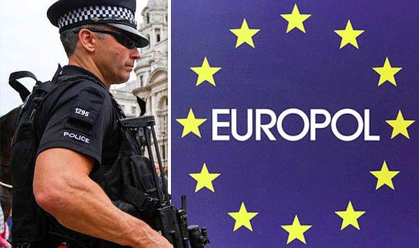 Avrupa Polis Teşkilatı (Europol), bugün yayınladığı bir bildiri ile 2 ortağın 4 Kasım günü Romanya yetkilileri tarafından yakalandığını belirtti.