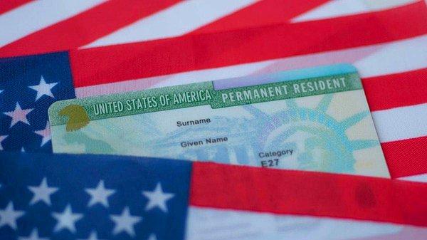 Amerika’da Yaşamak İsteyen Kişiler Green Card Başvurularını Nasıl Yapabilir?