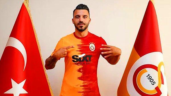 4. Galatasaraylı futbolcu Aytaç Kara'nın sosyal medya üzerinden bir kadına attığı mesajlar ifşa edildi!