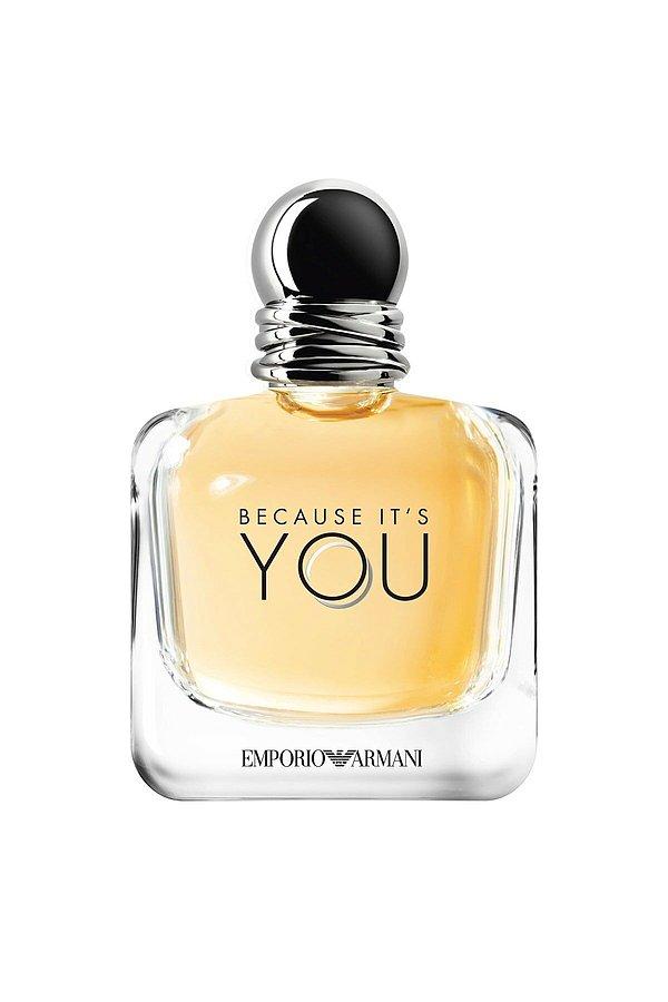 4. Baharatlı parfümlerden hoşlanan beyler için sıcak, şehvetli bir erkek parfümü: Stronger With You