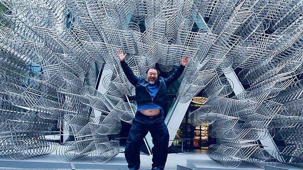 2. Ai Weiwei - Çağdaş Sanatçı