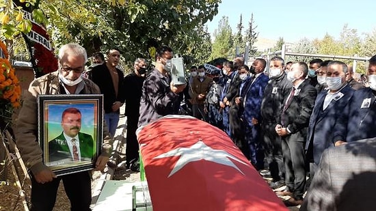 Aşı Karşıtıydı: İYİ Partili İlçe Başkanı Koronadan Hayatını Kaybetti