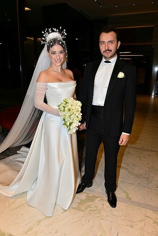 Hazal Kaya Evli Mi?
