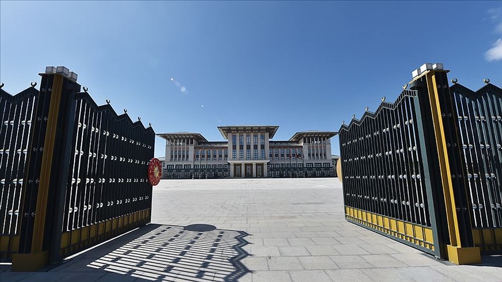 AKP'li Vekil: 'Külliye'de Çalışıp Aç Kalanlar Var'