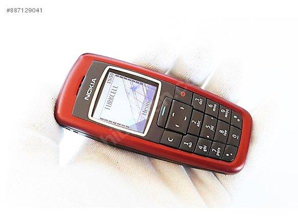 10. Nokia 2600