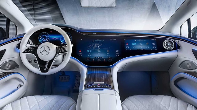 En iyi orta ve üst sınıf elektrikli otomobil: Mercedes EQS