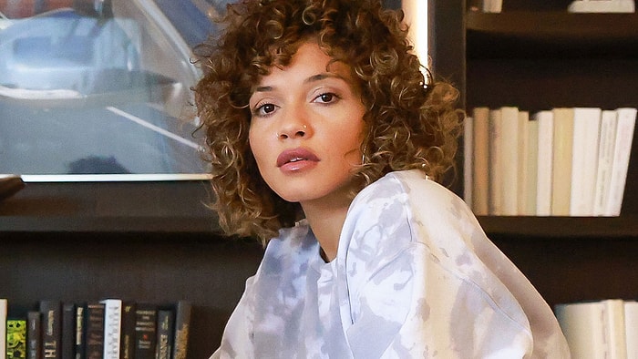 Sophia Urista'dan Yok Artık Dedirten Hareket: Konserde Hayranının Yüzüne İşedi!