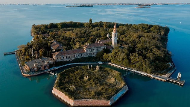 10. Poveglia Adası, İtalya