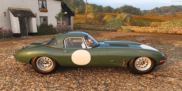 12. Jaguar Lightweight E-Type (1964) - 7,500,000 CR
