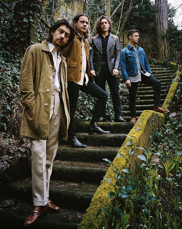 12. Dünyanın en ünlü müzik gruplarından olan 'Arctic Monkeys'in İstanbul'da konser vereceğini öğrendik!