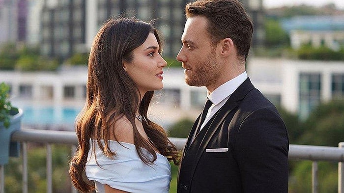 Hande Erçel ve Kerem Bürsin Evleniyor Mu? Oyuncudan Açıklama Geldi...