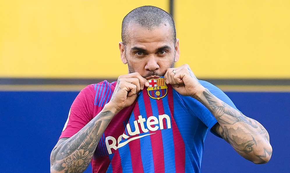 Efsane Geri Döndü! Dani Alves Yeniden Barcelona'da