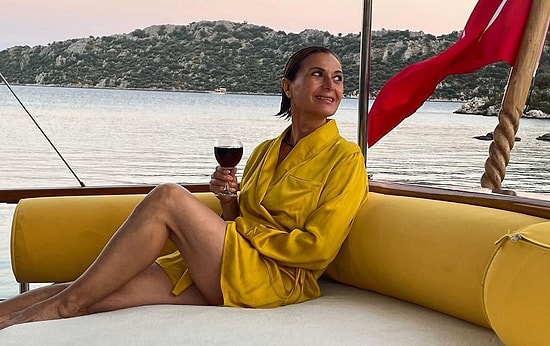 Oyuncu Hatice Aslan'ın Bikinili Fotoğraf Açıklamaları: Rahat Yok!