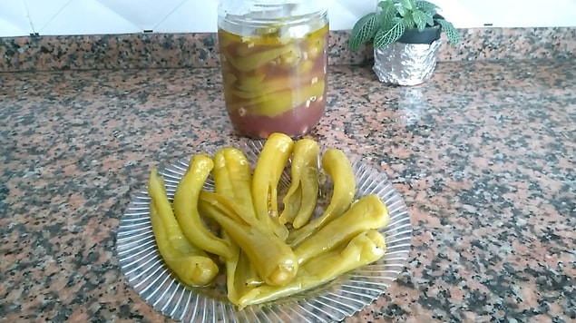 8. Yağlı Turşu